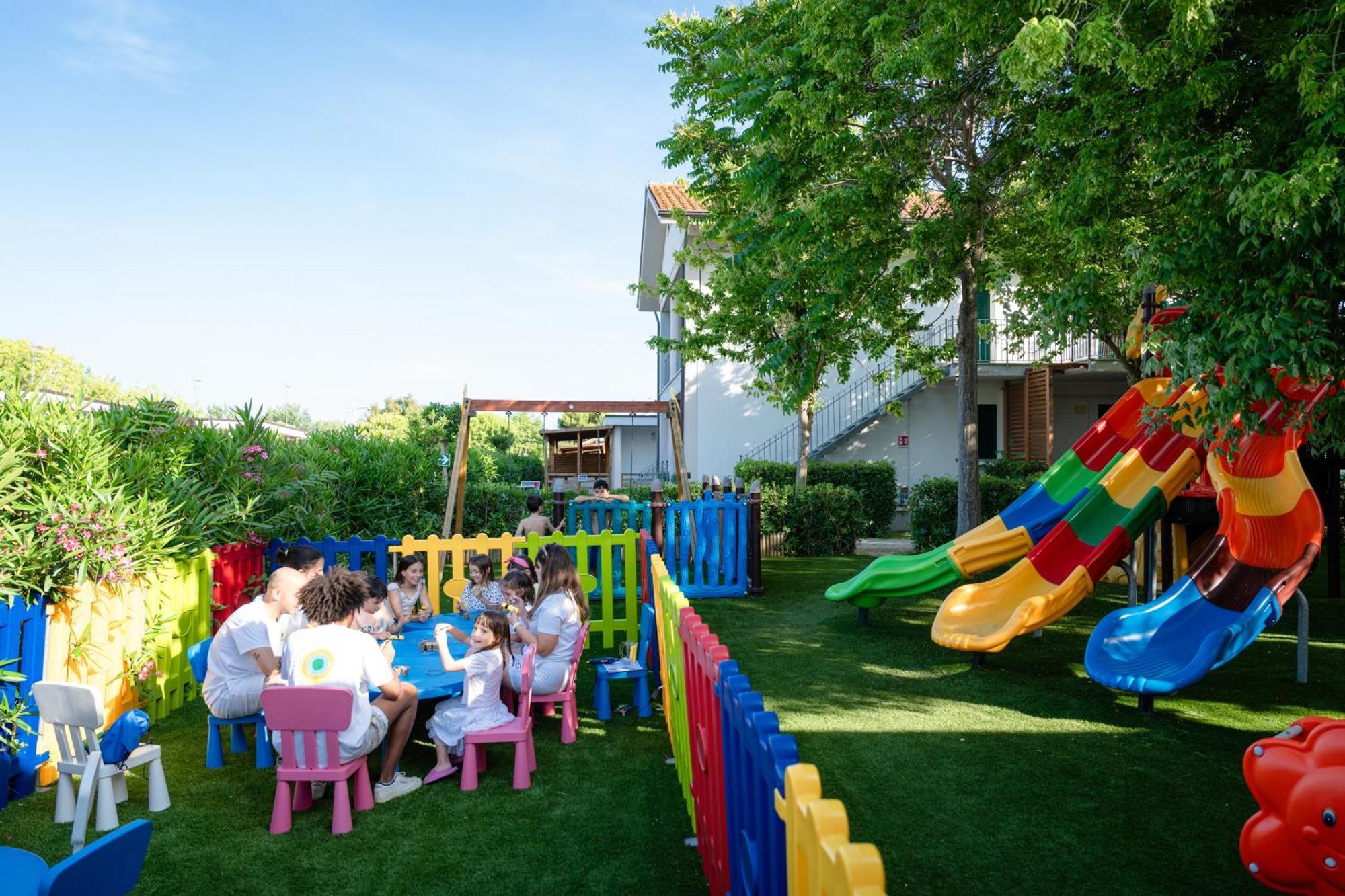 מלון ג'וליאנובה Club Del Sole Stork Family Collection מראה חיצוני תמונה